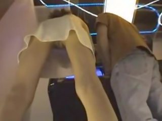 Upskirt no pantieswmv