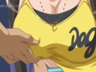 Barmfager anime voksen film slave blir brystvorter pinched i offentlig
